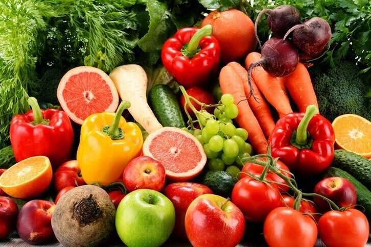 Your daily diet for weight loss can include most of the vegetables and fruits. 